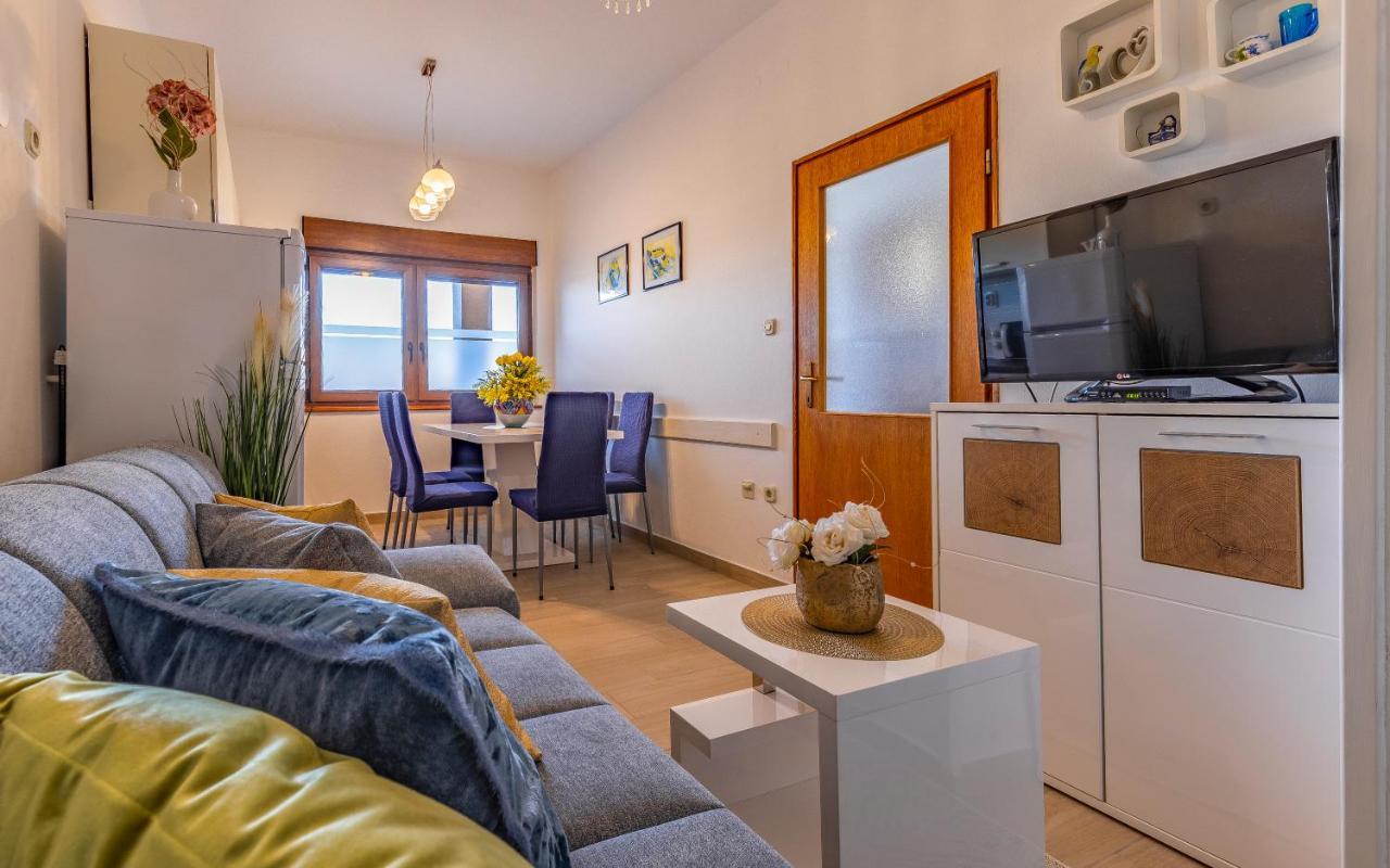 Willa Sweet House With Free Parking Pula Zewnętrze zdjęcie
